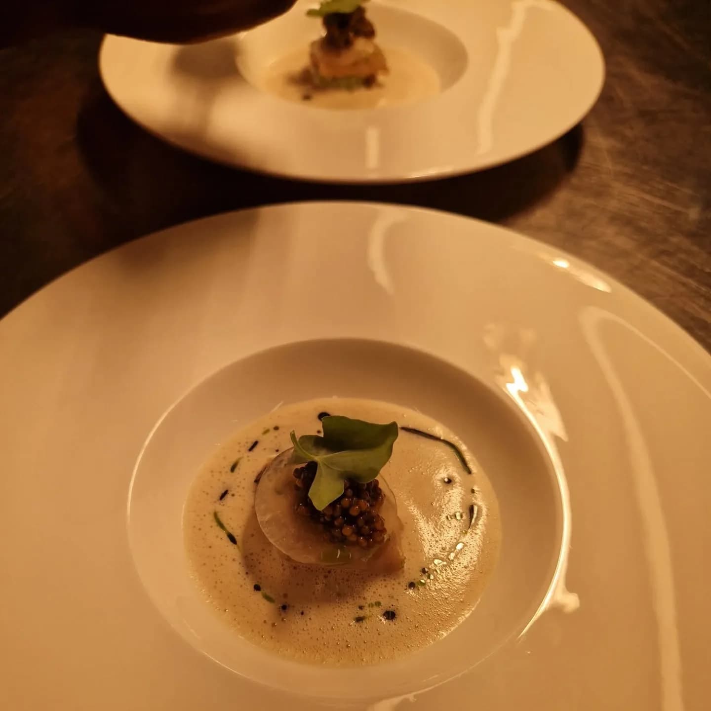 Une Saint-Jacques finie au caviar